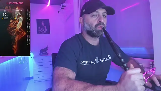 Snapshot of MAGABEAR077 chatting on 12.02.25 MAGABEAR077 online show from 12.02.25