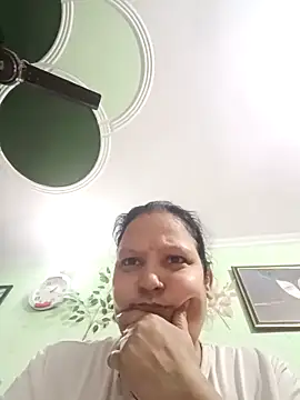 Snapshot of Kavya_kapoor chatting on 02.25.25 Kavya kapoor online show from 02.25.25