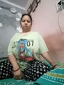 Snapshot of Kavya_kapoor chatting on 02.28.25 Kavya kapoor online show from 02.28.25