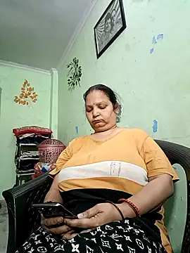 Snapshot of Kavya_kapoor chatting on 03.07.25 Kavya kapoor online show from 03.07.25