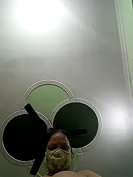 Snapshot of Kavya_kapoor chatting on 03.08.25 Kavya kapoor online show from 03.08.25