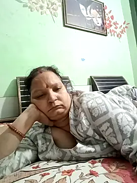 Snapshot of Kavya_kapoor chatting on 03.17.25 Kavya kapoor online show from 03.17.25