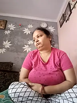 Snapshot of Kavya_kapoor chatting on 03.20.25 Kavya kapoor online show from 03.20.25