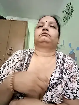 Snapshot of Kavya_kapoor chatting on 09.28.25 Kavya kapoor online show from 09.28.25