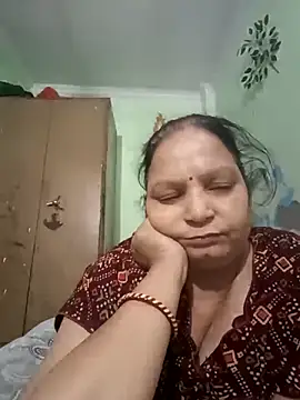 Snapshot of Kavya_kapoor chatting on 10.02.25 Kavya kapoor online show from 10.02.25