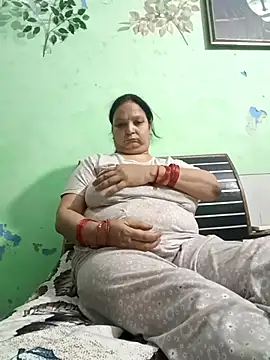 Snapshot of Kavya_kapoor chatting on 10.21.25 Kavya kapoor online show from 10.21.25