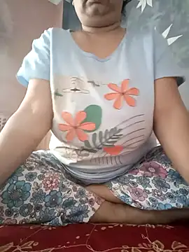 Snapshot of Kavya_kapoor chatting on 10.23.25 Kavya kapoor online show from 10.23.25