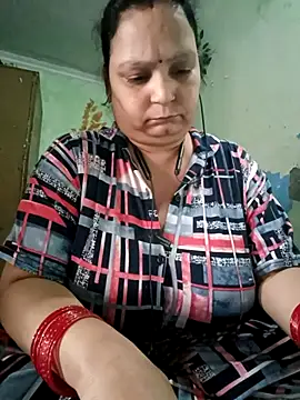 Snapshot of Kavya_kapoor chatting on 11.07.25 Kavya kapoor online show from 11.07.25