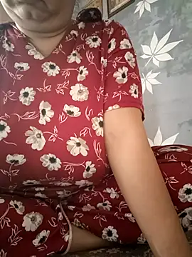 Snapshot of Kavya_kapoor chatting on 11.10.25 Kavya kapoor online show from 11.10.25