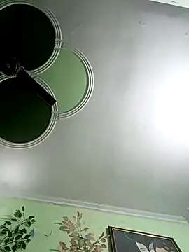 Snapshot of Kavya_kapoor chatting on 11.30.25 Kavya kapoor online show from 11.30.25