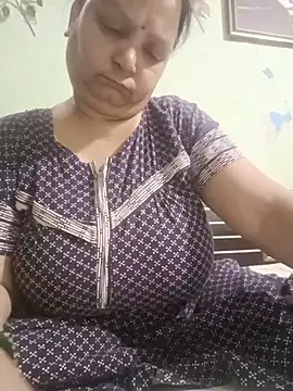 Snapshot of Kavya_kapoor chatting on 06.12.26 Kavya kapoor online show from 06.12.26