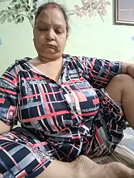 Snapshot of Kavya_kapoor chatting on 06.28.26 Kavya kapoor online show from 06.28.26