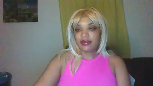 Snapshot of thekelliecapri chatting on 06.04.26 thekelliecapri online show from 06.04.26