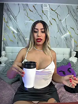 EmilyLeah  online show from 03.07.25