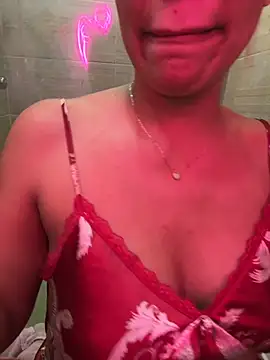 EmilyLeah  online show from 11.26.25