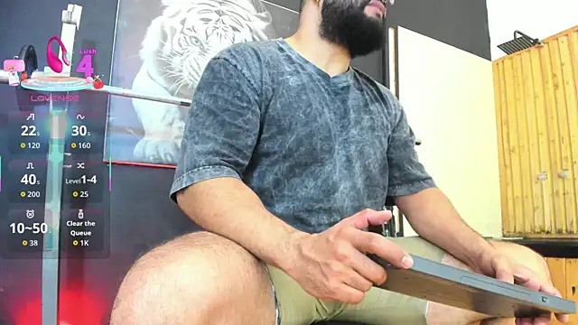 Luke  09 online show from 12.22.25