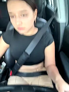 littlemelodi18 online show from 10.06.25