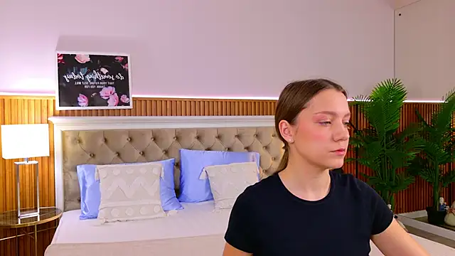 AliceBrayan online show from 02.23.25