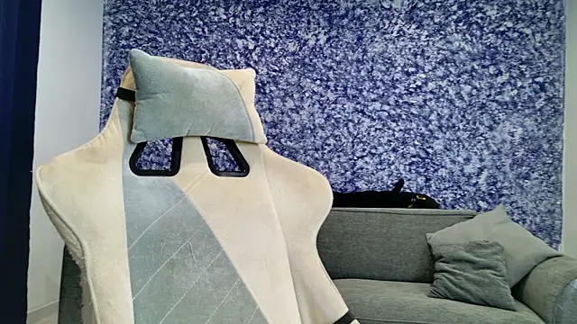 Miss Mia Murr online show from 04.23.26