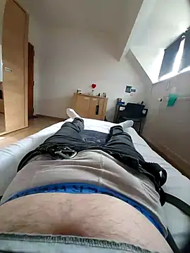 Snapshot of pascalino100 chatting on 02.16.25 pascalino100 online show from 02.16.25