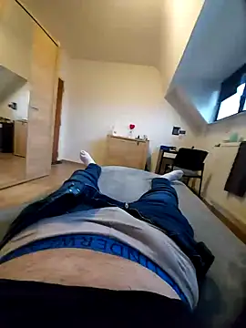 Snapshot of pascalino100 chatting on 02.20.25 pascalino100 online show from 02.20.25