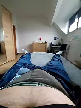 Snapshot of pascalino100 chatting on 02.22.25 pascalino100 online show from 02.22.25