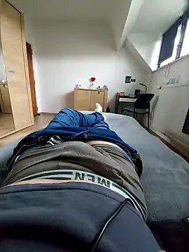 Snapshot of pascalino100 chatting on 02.27.25 pascalino100 online show from 02.27.25