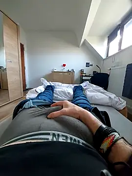 Snapshot of pascalino100 chatting on 03.02.25 pascalino100 online show from 03.02.25