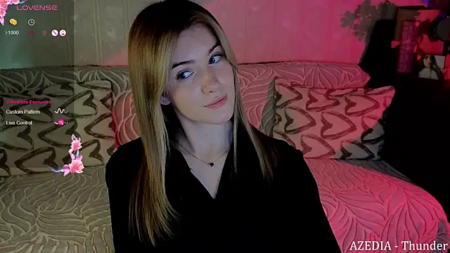 Snapshot of SpiceJessy chatting on 03.01.25 SpiceJessy online show from 03.01.25