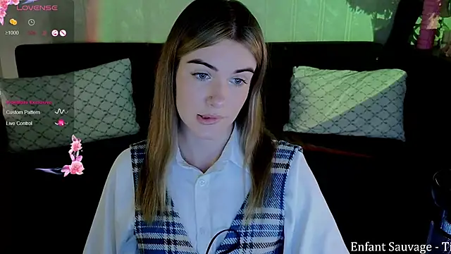 Snapshot of SpiceJessy chatting on 03.11.25 SpiceJessy online show from 03.11.25