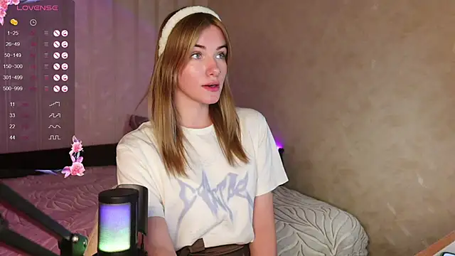 Snapshot of SpiceJessy chatting on 03.19.25 SpiceJessy online show from 03.19.25