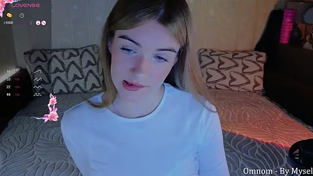 Snapshot of SpiceJessy chatting on 03.22.25 SpiceJessy online show from 03.22.25