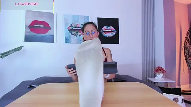 Angela donnato online show from 09.21.25