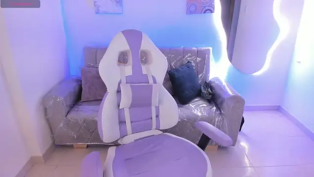 Charlotte cowell sub1  online show from 12.13.25