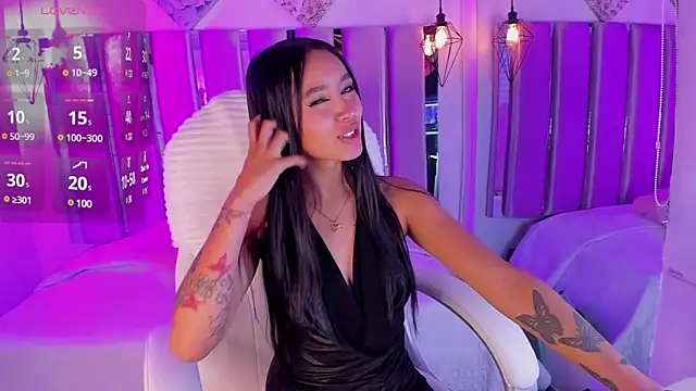 sophie ws online show from 12.19.24