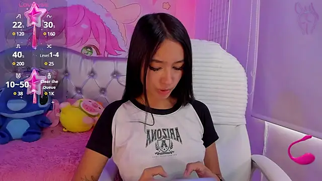 sophie ws online show from 12.21.24