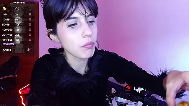 Snapshot of bellatrix25 chatting on 02.15.25 bellatrix25 online show from 02.15.25