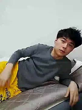 Snapshot of whitebriefboy chatting on 01.31.25 whitebriefboy online show from 01.31.25