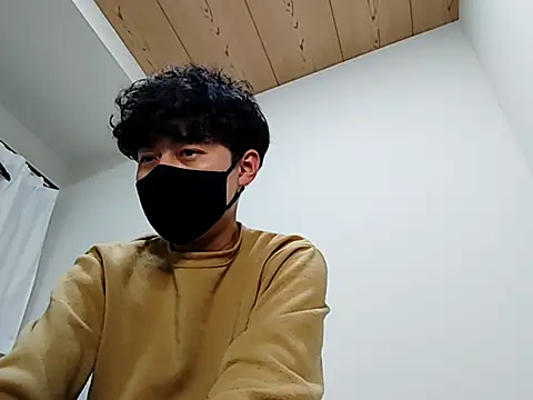 Snapshot of whitebriefboy chatting on 02.17.25 whitebriefboy online show from 02.17.25