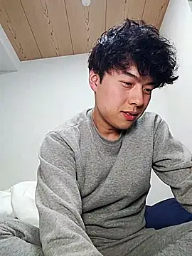 Snapshot of whitebriefboy chatting on 02.27.25 whitebriefboy online show from 02.27.25