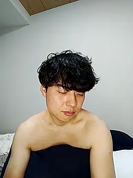 Snapshot of whitebriefboy chatting on 02.28.25 whitebriefboy online show from 02.28.25