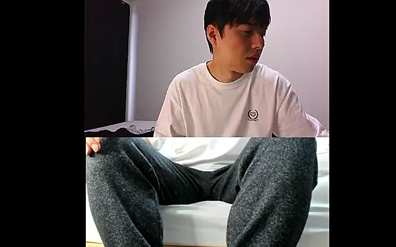 whitebriefboy online show from 11.11.25