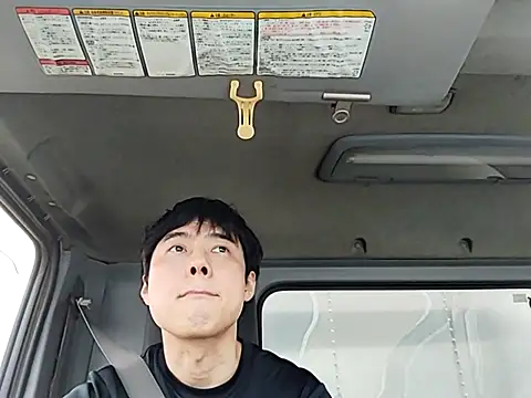 whitebriefboy online show from 04.06.26