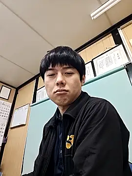 Snapshot of whitebriefboy chatting on 04.30.26 whitebriefboy online show from 04.30.26