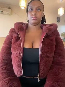 Candy Love 18 online show from 11.17.25