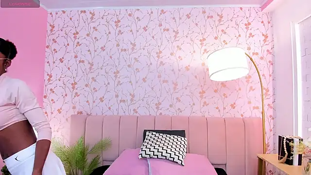 amber-hill online show from 02.26.25