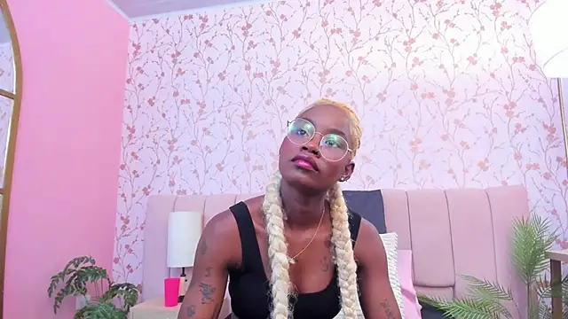 amber-hill online show from 11.26.25