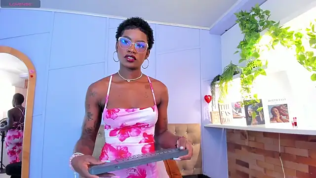 Snapshot of amber-hill chatting on 06.29.26 amber-hill online show from 06.29.26