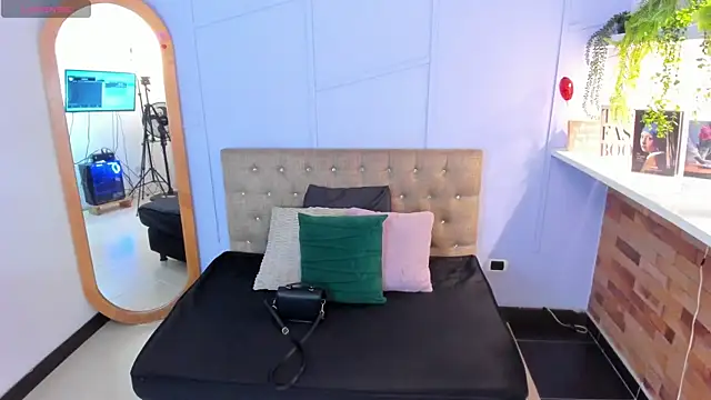 Snapshot of amber-hill chatting on 07.07.26 amber-hill online show from 07.07.26