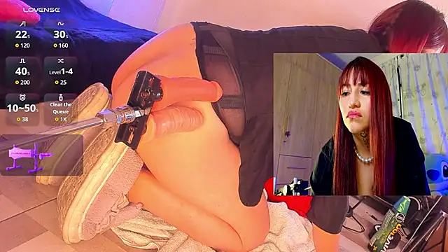 Snapshot of jolee__ chatting on 12.14.25 jolee online show from 12.14.25